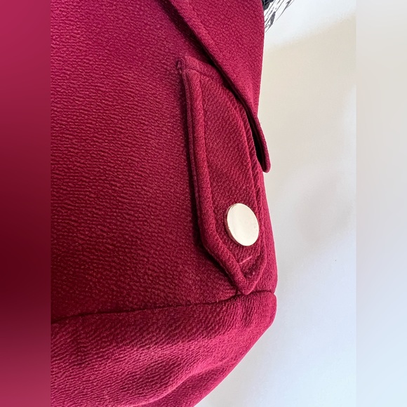 Jacket - Picture 2 of 6